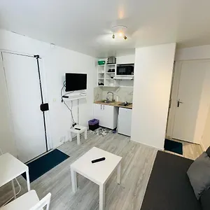 Appartement Studio - Pereire Parc Monceau - Moulin Rouge - 2 Pers, Paris